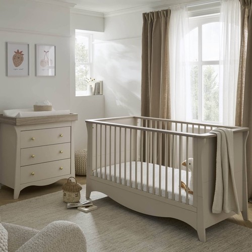 Baby cot bed - cot, dresser