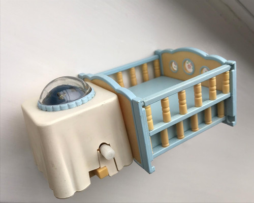 Sylvanian families nightlight - families,